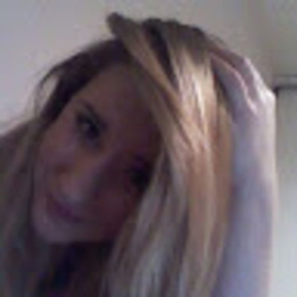 Meet your Posher, Cortney - Picture 1 of 1